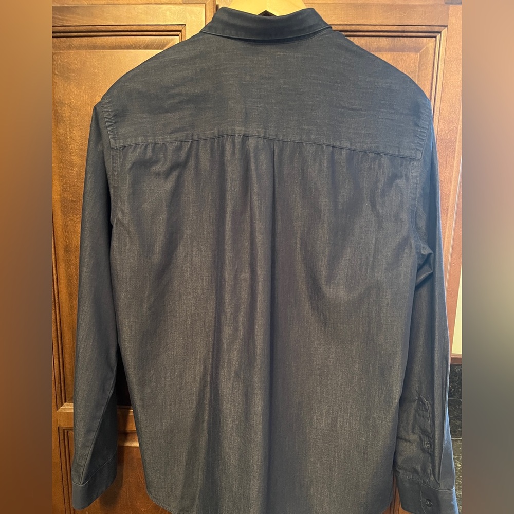 Van Heusen Men’s Button Down Shirt, Large - Picture 5 of 6